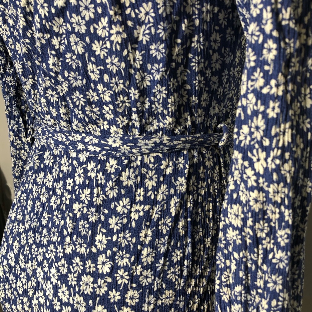*SOLD* Flowy XS floral print long-sleeved summer - Picture 8 of 13